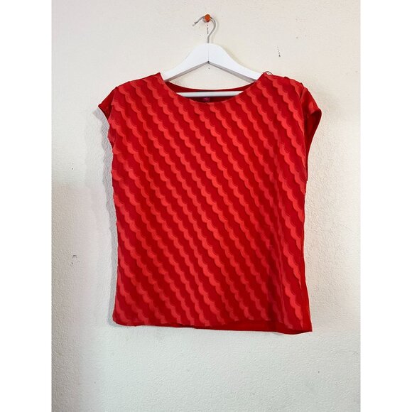 Vince Camuto Womens Red Textured Pattern Short Sleeve Top Blouse Medium Casual - Picture 1 of 12